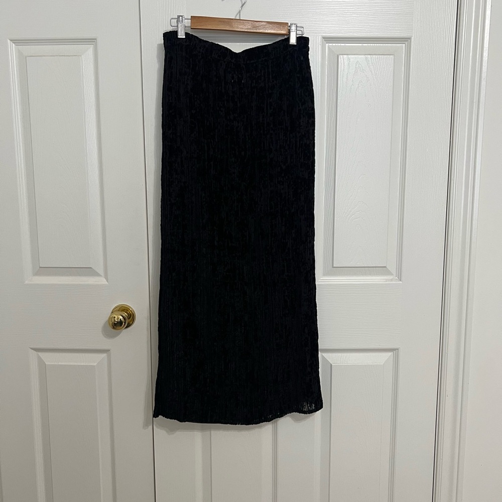 DUO Black velvet Maxi Skirt size 40